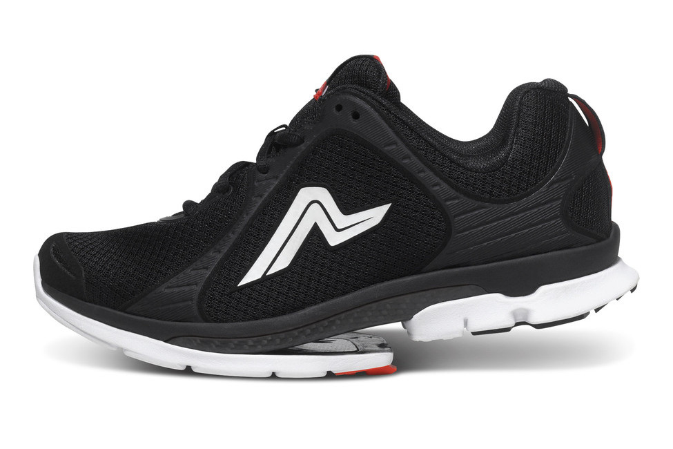 carbon fiber running shoes
